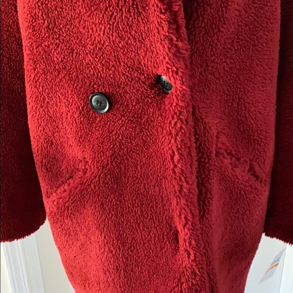 07:08 - Lucky Brand Teddy Faux Fur Jacket - Picture 8 of 12